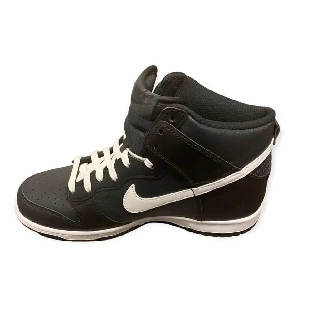 NIKE AIR JORDAN 1 Sneakers, Like new
